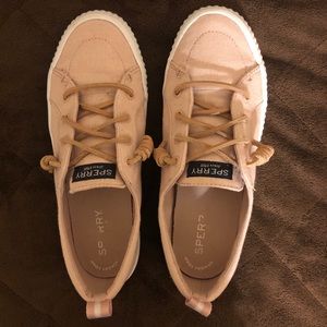 Sperry canvas lace sneaker
